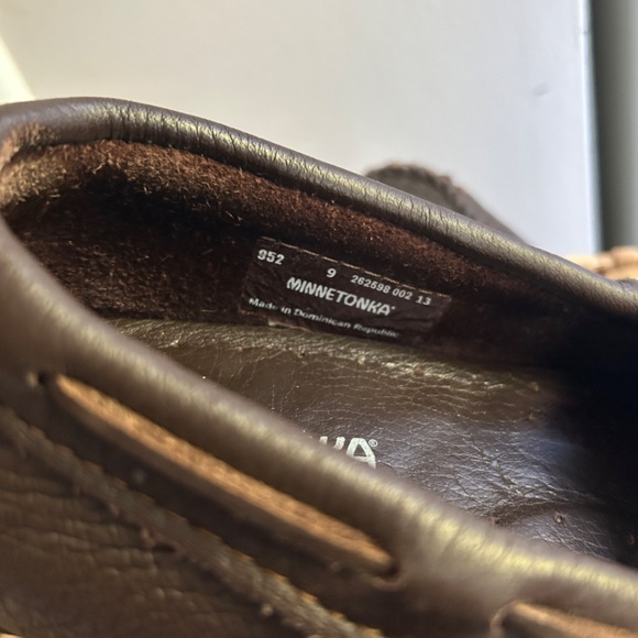 Minnetonka Moosehide Driver Moccasin